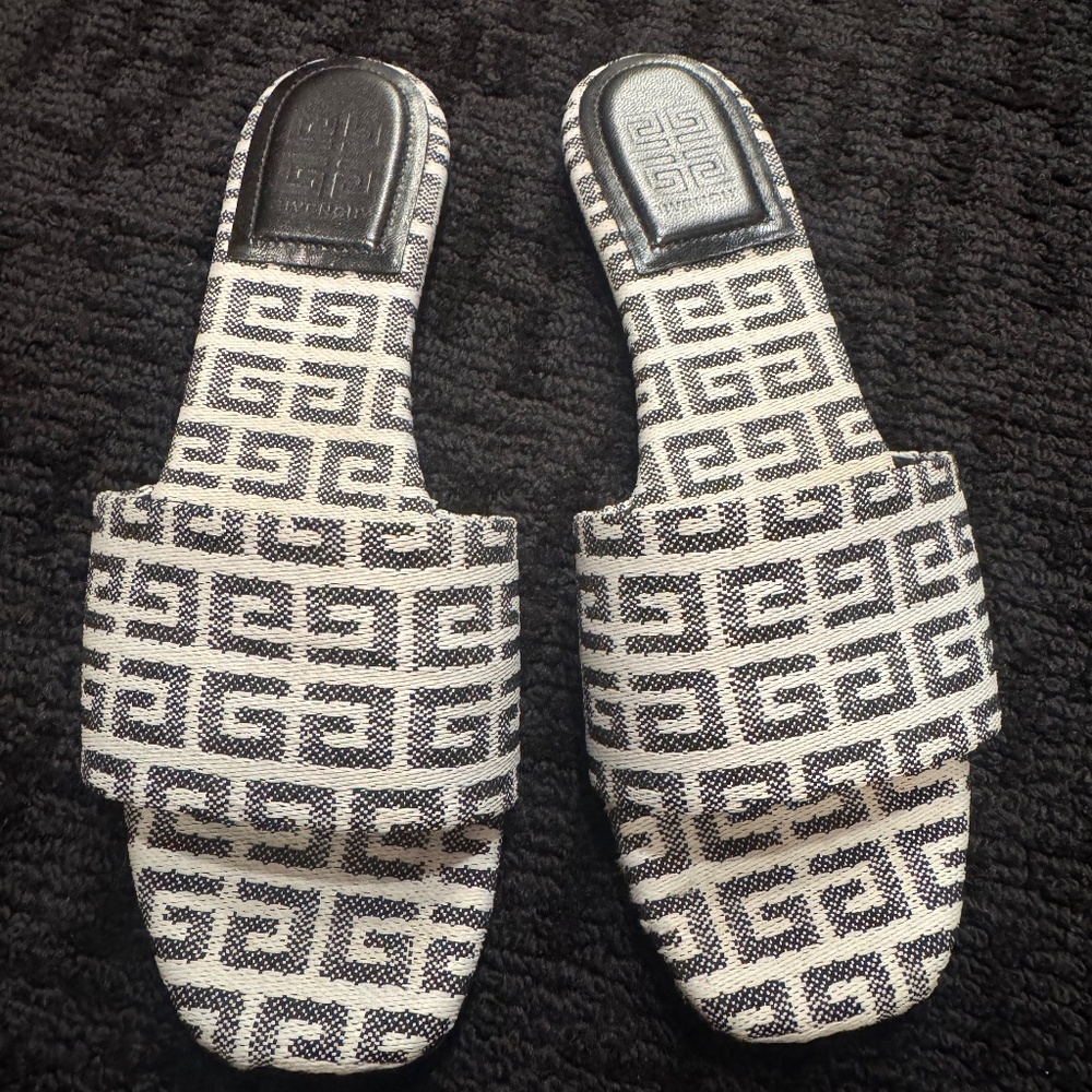 Givenchy slide Sandal